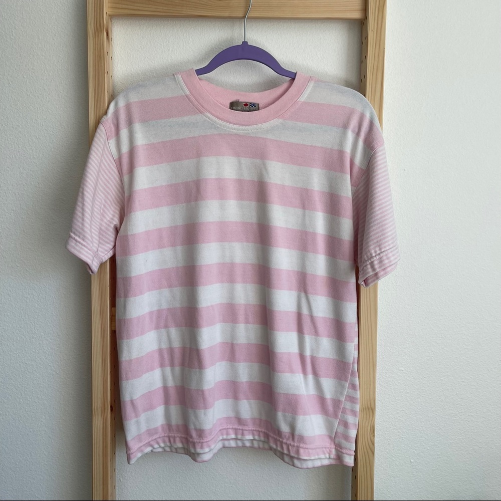 vtg baby pink and white striped tee shirt women’s